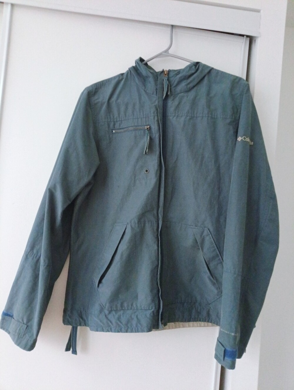 Columbia Women's Gray Blue Hooded Windbreaker Jacket
